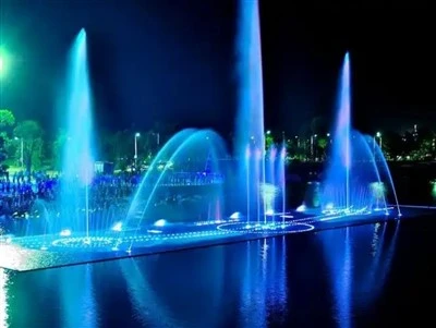 Gran fuente flotante